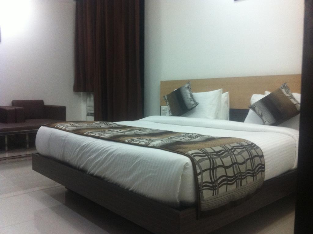 Cyber Inn Gurgaon Exterior photo