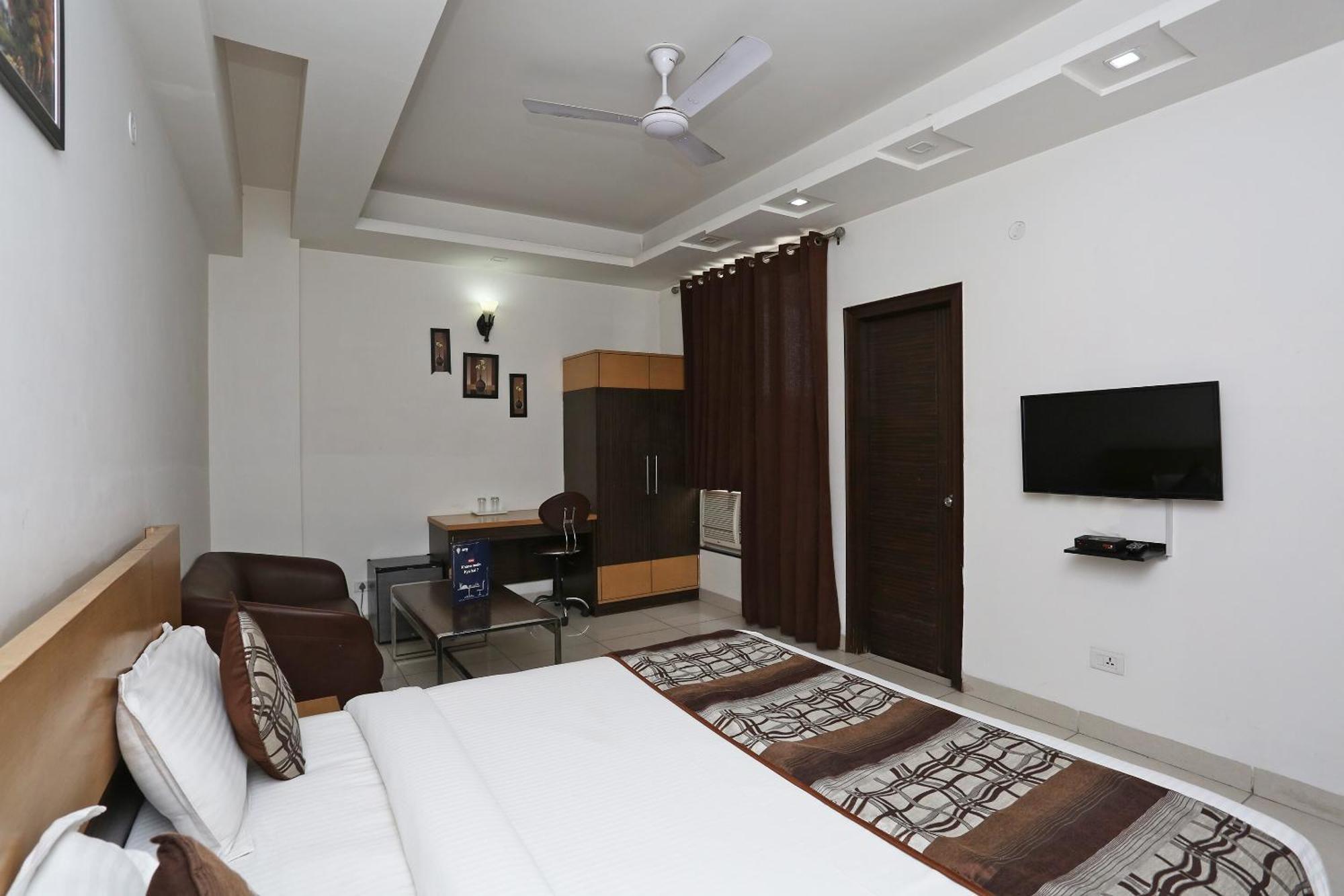 Cyber Inn Gurgaon Exterior photo