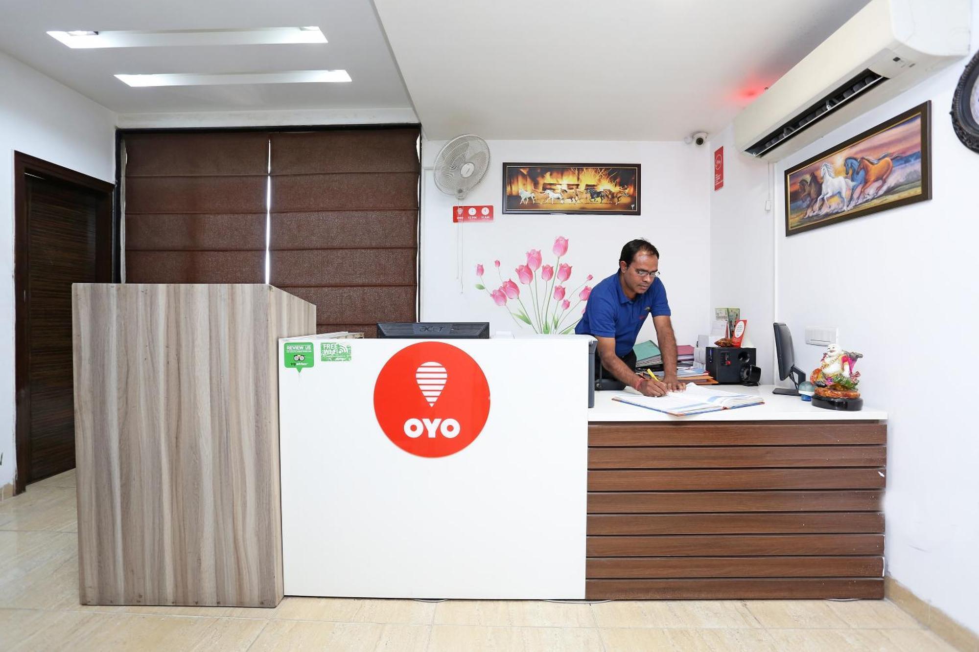 Cyber Inn Gurgaon Exterior photo