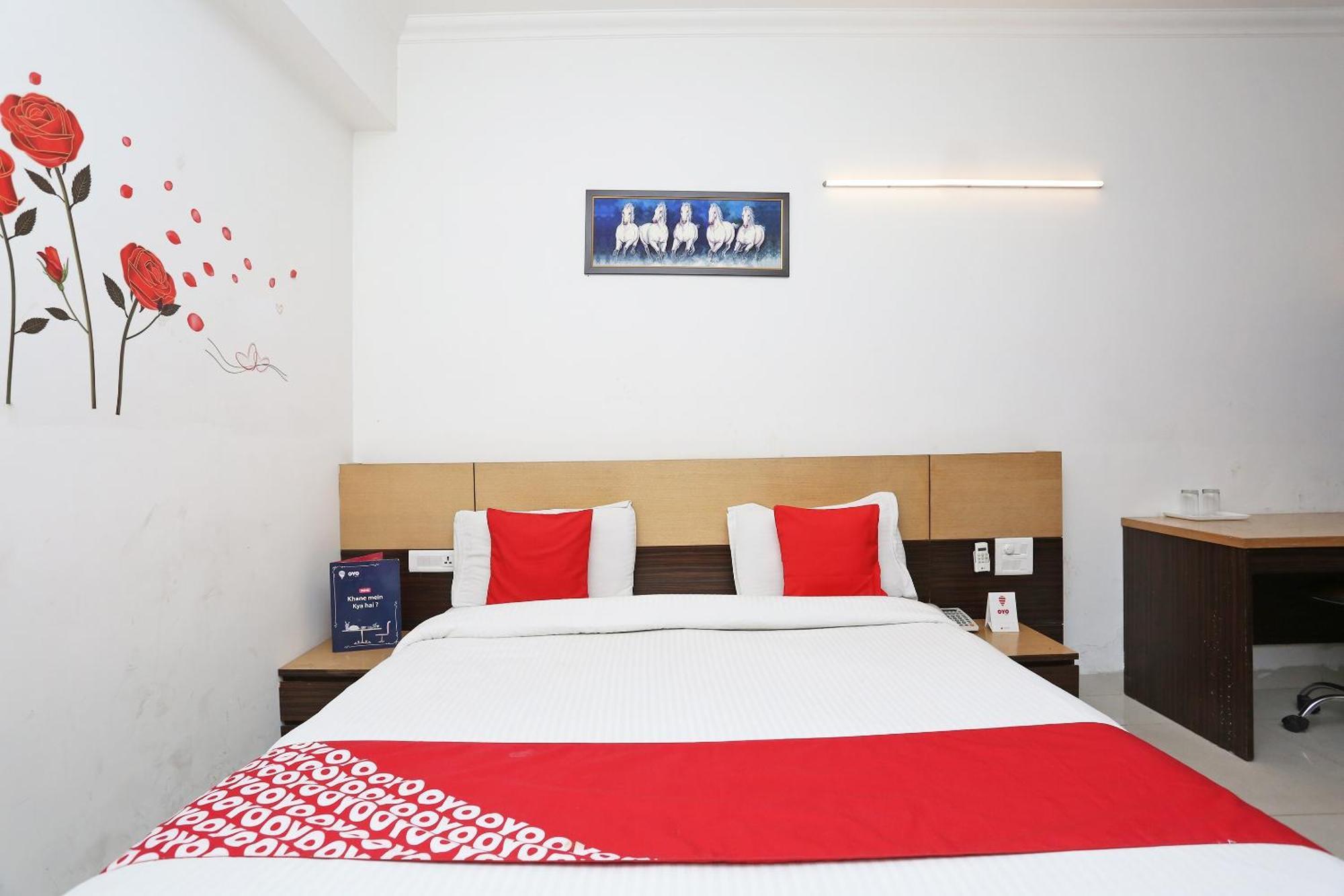 Cyber Inn Gurgaon Exterior photo