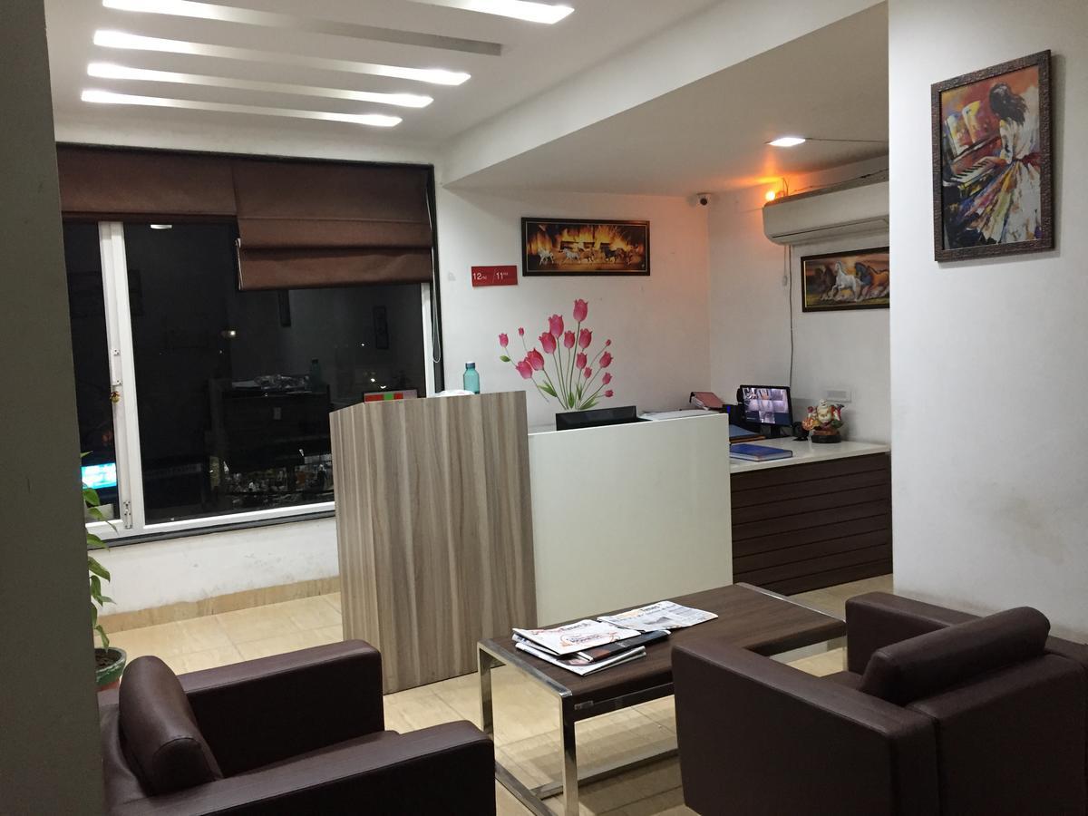 Cyber Inn Gurgaon Exterior photo